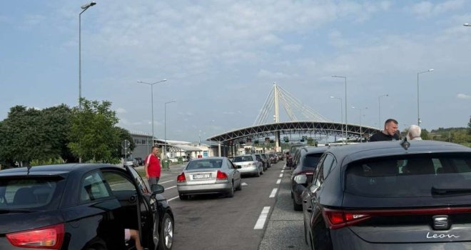 Ako krećete na put, provjerite: Na ovim graničnim prijelazima duge kolone vozila na izlazu iz BiH 
