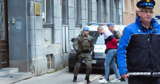 Strašni detalji cure iz iskaza osumnjičenog: Nikola nosio masku Betmena dok je tukao Metanovića, a onda je...