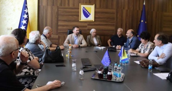 Delić potpisao ugovore o finansiranju organizacija osoba s invaliditetom i civilnih žrtava rata