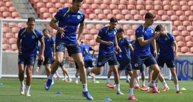 Dobra energija pred odlučujući susret protiv Katara, Zmajevi odradili još jedan trening