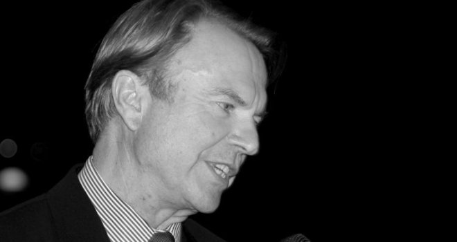 Preminuo Sam Neill: Zvijezda Jurassic Parka i The Piano