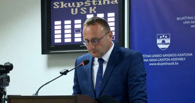 Ibrahim Dizdarić novi premijer USK-a, smijenjena Vlada Mustafe Ružnića