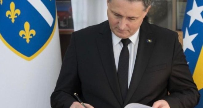 Bećirović podnio Ustavnom sudu BiH Zahtjev za ocjenu ustavnosti dopuna Krivičnog zakonika RS