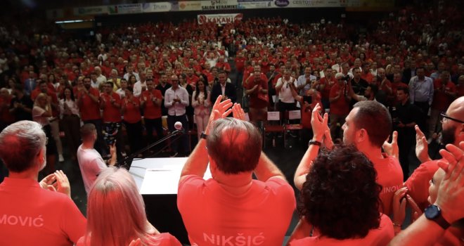 Veliki predizborni skup SDP-a u Tuzli, Nikšić obećao: Neradna nedjelja će ostati!