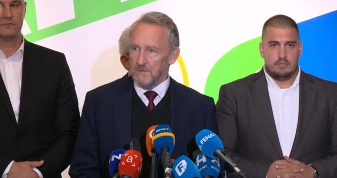 'SDA popravila izborni rezultat za oko skoro 25 posto... Ja, nažalost, nisam uspio u borbi protiv njih 14'