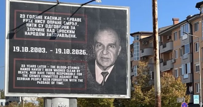 Sramotno: U Lukavici osvanuli bilbordi Alije Izetbegovića. 'Krvave ruke nisu oprane smrću'